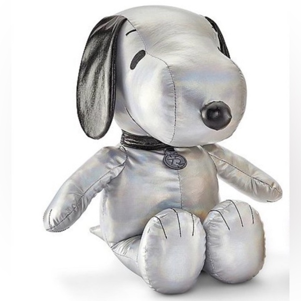 Peanuts 75th anniversary Snoopy.